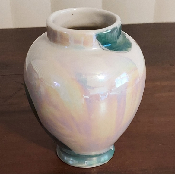 Mini Vase Glazed Opalescent Handpainted Porcelain - Picture 3 of 8